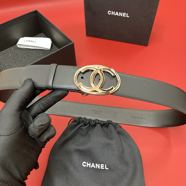 CC 40 MM CIRCLE BUCKLE BELT IN BLACK CALFSKIN WITH GOLD HARDWARE
