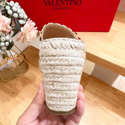 LACE-UP WEDGE SANDALS IN SILVER CALFSKIN WITH STUDS