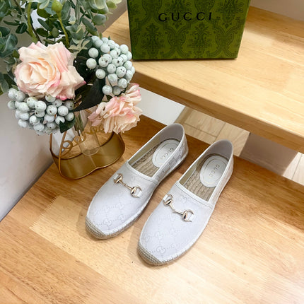 WOMEN'S ESPADRILLE WITH HORSEBIT IN WHITE CANVAS