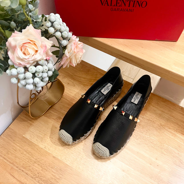 FLAT ESPADRILLE IN BLACK CALFSKIN 2 CM WITH STUDS