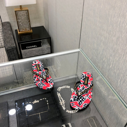 THONG SLIDE IN CHERRY RED MIX COLORFUL FLORAL FABRIC