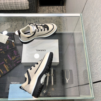 LOW TOP CASUAL SHOES IN BISQUE BEIGE LAMBSKIN AND SUEDE