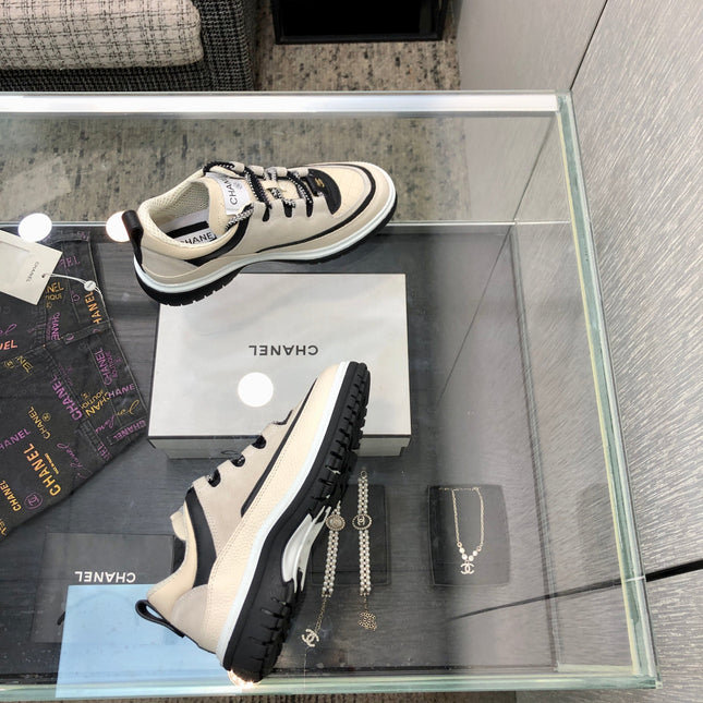 LOW TOP CASUAL SHOES IN BISQUE BEIGE LAMBSKIN AND SUEDE