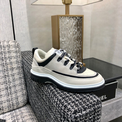 LOW TOP CASUAL SHOES IN BISQUE BEIGE LAMBSKIN AND SUEDE