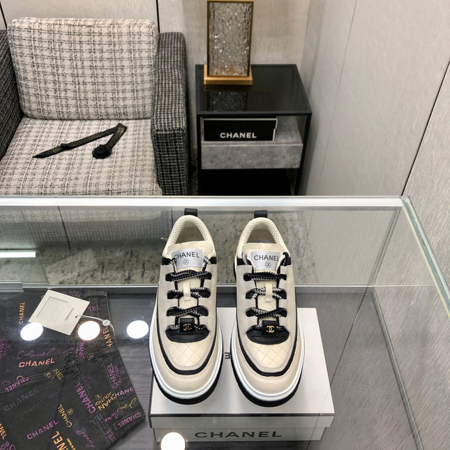 LOW TOP CASUAL SHOES IN BISQUE BEIGE LAMBSKIN AND SUEDE