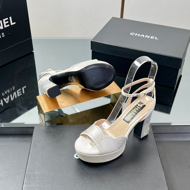 HIGH HEELS SANDAL 90 MM IN WHITE CALFSKIN AND STONE