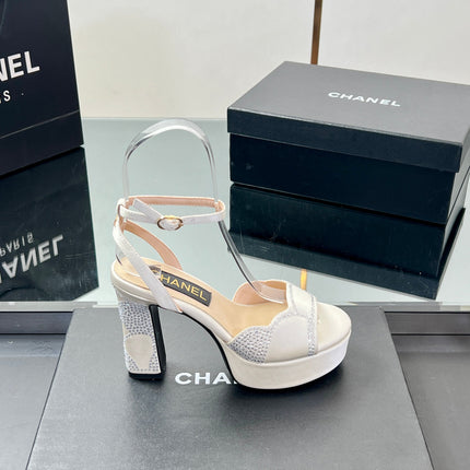 HIGH HEELS SANDAL 90 MM IN WHITE CALFSKIN AND STONE