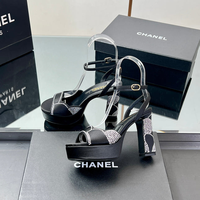 HIGH HEELS SANDAL 90 MM IN BLACK CALFSKIN AND STONE