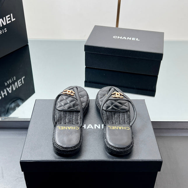 FLIP-FLOPS IN BLACK LAMBSKIN WITH RAFFIA