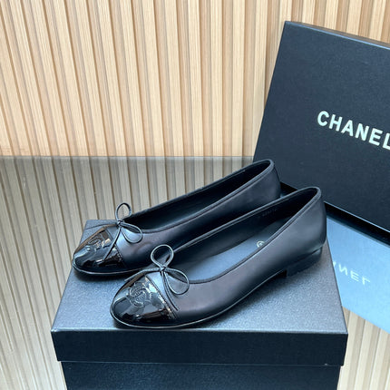 CHANEL 25S BALLET FLATS 20MM IN BLACK CALFSKIN GLOSSY TOE WITH BOW