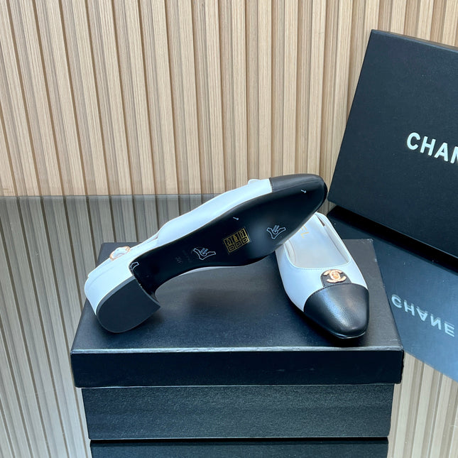 CHANEL 25S SLINGBACK SHOE 45MM IN WHITE CALFSKIN GOLD HARDWRE