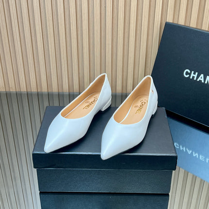 CHANEL 25S POINTED-TOE MARY JANE SHOES IN WHITE CALFSKIN