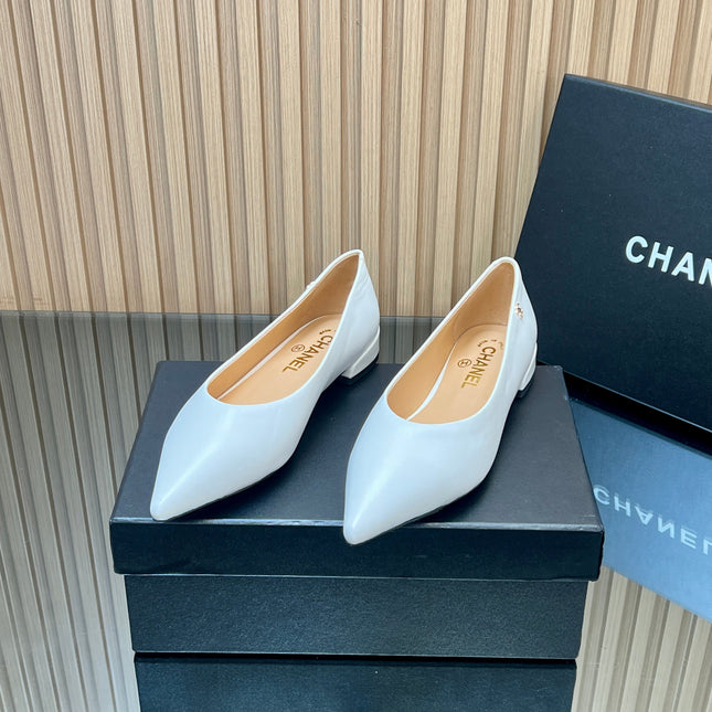 CHANEL 25S POINTED-TOE MARY JANE SHOES IN WHITE CALFSKIN