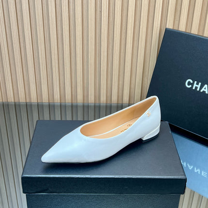 CHANEL 25S POINTED-TOE MARY JANE SHOES IN WHITE CALFSKIN