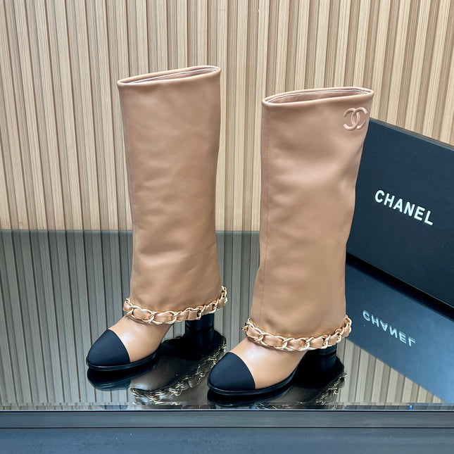 CHANEL 25S KNEE-HIGH HEELED BOOTS 65MM IN BEIGE CALFSKIN GOLD HARDWRE