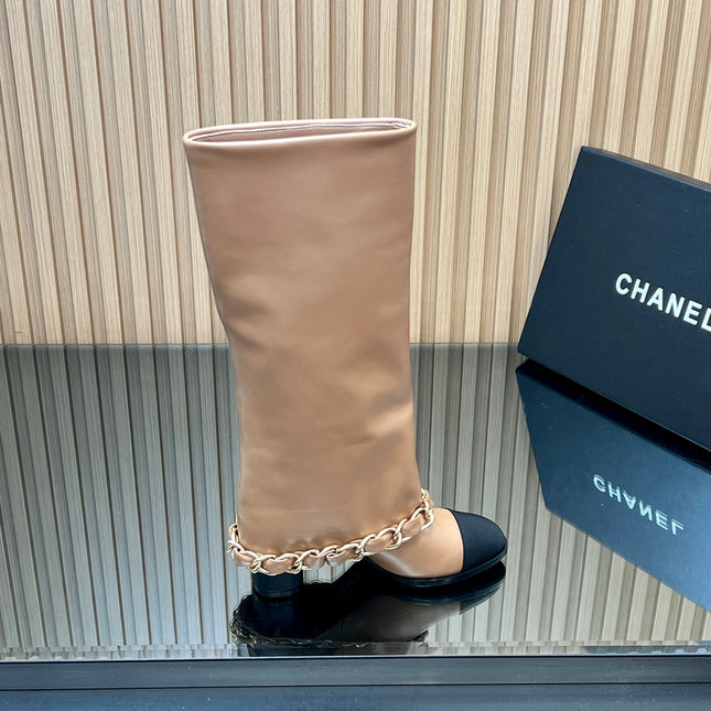 CHANEL 25S KNEE-HIGH HEELED BOOTS 65MM IN BEIGE CALFSKIN GOLD HARDWRE