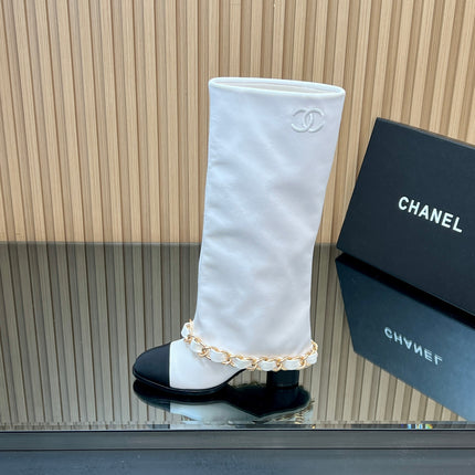CHANEL 25S KNEE-HIGH HEELED BOOTS 65MM IN WHITE CALFSKIN GOLD HARDWRE