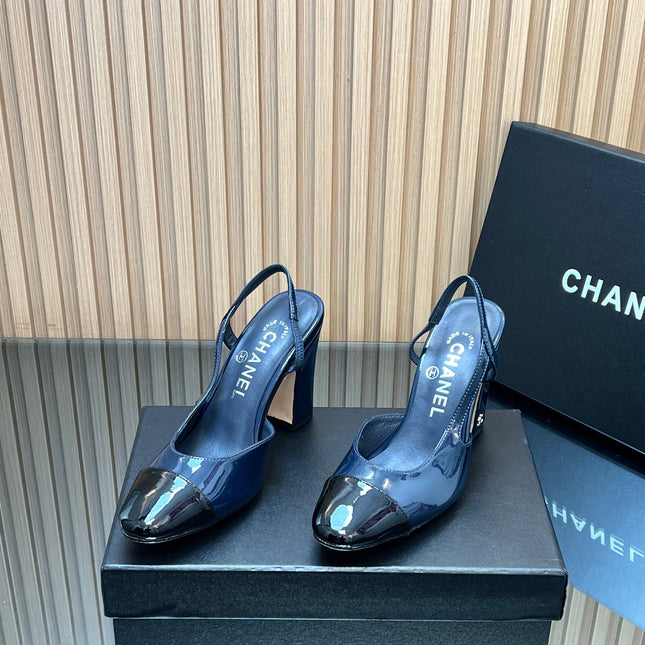 CHANEL 25S SLINGBACK SHOES IN BLUE AND BLACK GLOSSY CALFSKIN