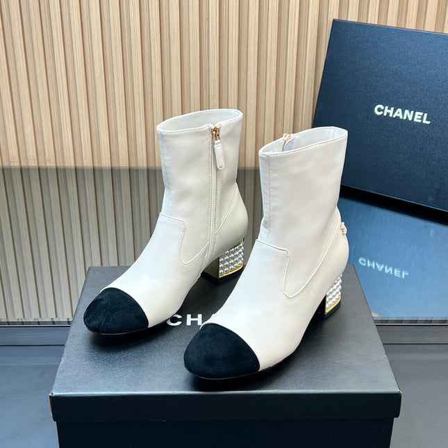 CHANEL 25S TALL BOOTS WITH PEARL DETAILS 50MM IN WHITE CALFSKIN AND BLACK SUEDE