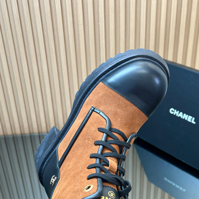 CHANEL 25S LACE-UP ANKLE BOOTS IN DARK CARAMEL SUEDE AND BLACK CALFSKIN
