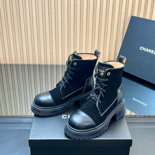 CHANEL 25S LACE-UP ANKLE BOOTS IN BLACK SUEDE AND CALFSKIN