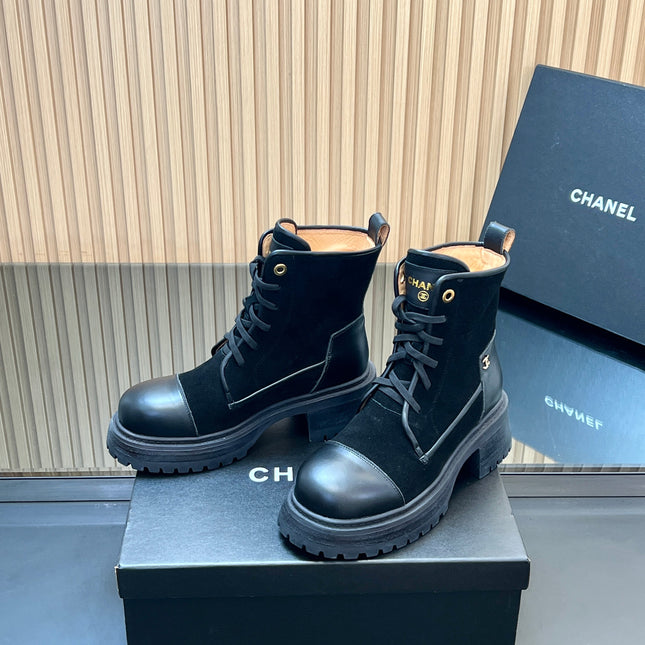 CHANEL 25S LACE-UP ANKLE BOOTS IN BLACK SUEDE AND CALFSKIN