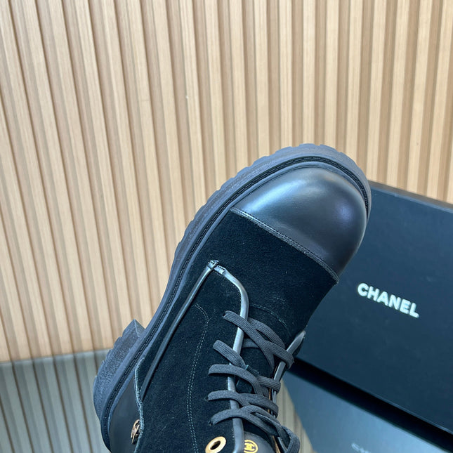 CHANEL 25S LACE-UP ANKLE BOOTS IN BLACK SUEDE AND CALFSKIN