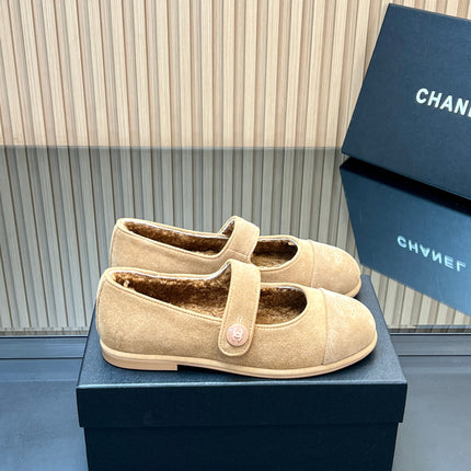 CHANEL 25S FURRY MARY JANE SHOES IN LIGHT BROWN SUEDE