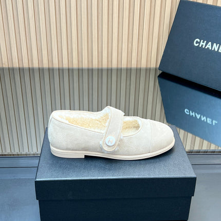CHANEL 25S FURRY MARY JANE SHOES IN IVORY SUEDE