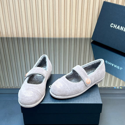CHANEL 25S FURRY MARY JANE SHOES IN LIGHT PURPLE SUEDE