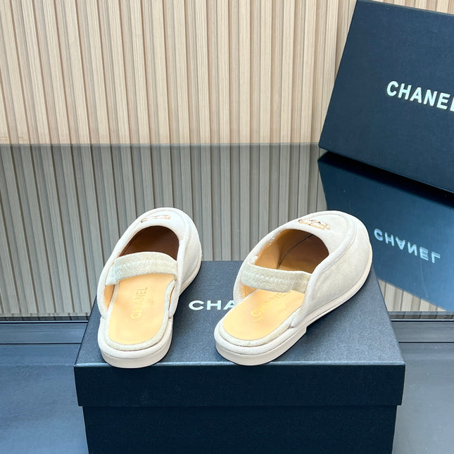 CHANEL 25S BACK STRAP MULE 15MM IN IVORY SUEDE GOLD HARDWRE