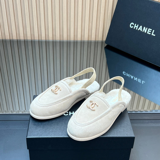 CHANEL 25S BACK STRAP MULE 15MM IN IVORY SUEDE AND WOOL GOLD HARDWRE