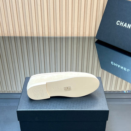 CHANEL 25S TEDDY LOAFER 15MM IN LIGHT BEIGE SUEDE GOLD HARDWRE