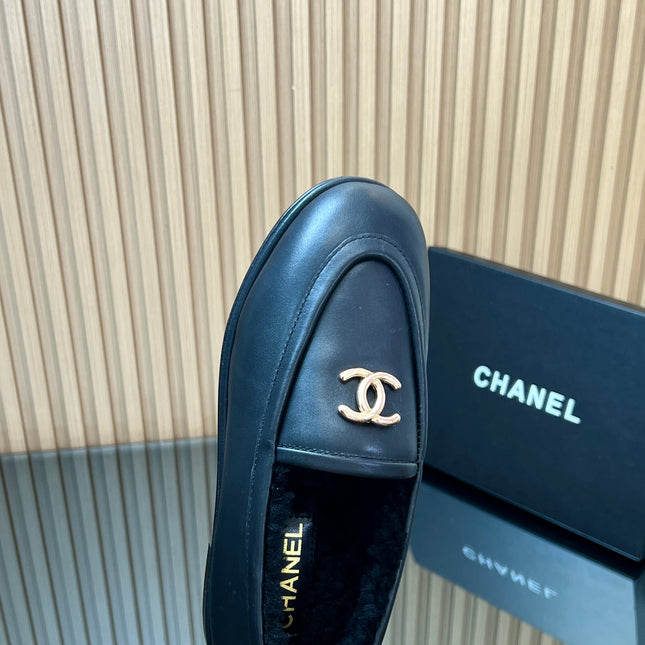 CHANEL 25S MARY JANE BALLET FLATS IN BLACK CALFSKIN AND SOLF FLEECE LINING