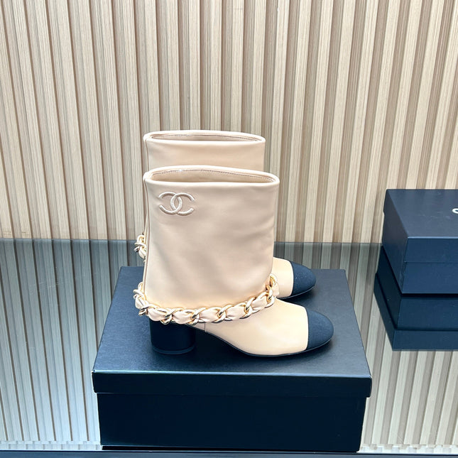 CHANEL 25S LOW BOOTS 65MM IN BEIGE CALFSKIN GOLD HARDWRE