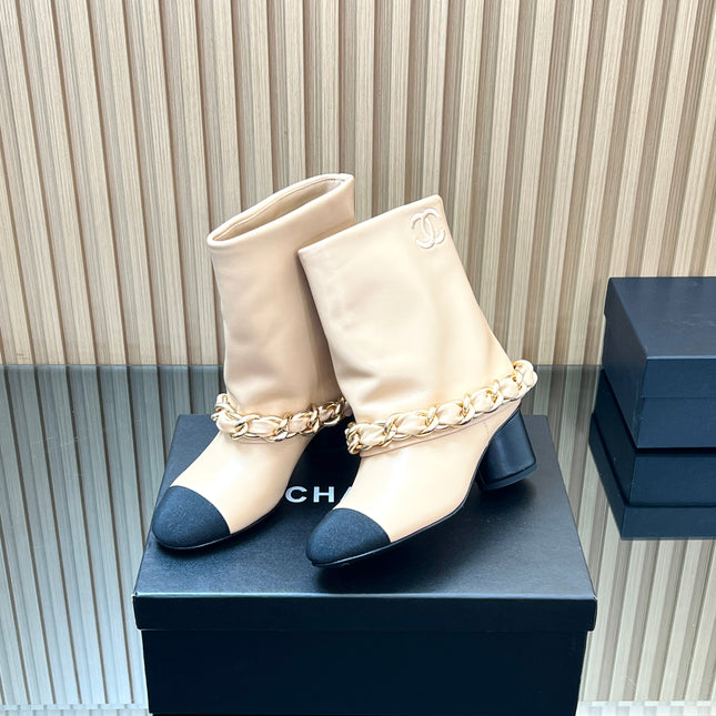 CHANEL 25S LOW BOOTS 65MM IN BEIGE CALFSKIN GOLD HARDWRE