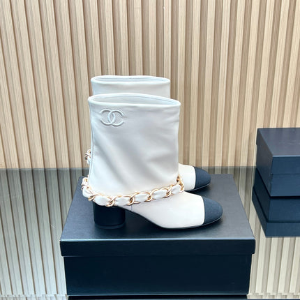 CHANEL 25S LOW BOOTS 65MM IN WHITE CALFSKIN GOLD HARDWRE