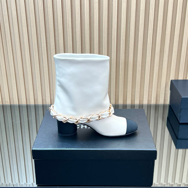 CHANEL 25S LOW BOOTS 65MM IN WHITE CALFSKIN GOLD HARDWRE