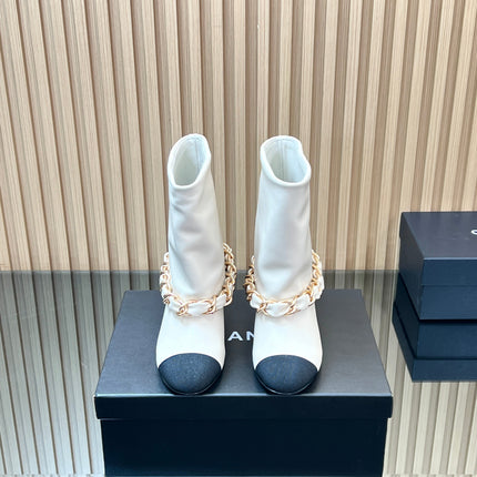 CHANEL 25S LOW BOOTS 65MM IN WHITE CALFSKIN GOLD HARDWRE