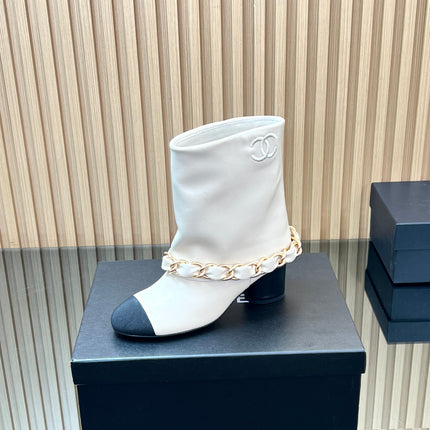 CHANEL 25S LOW BOOTS 65MM IN WHITE CALFSKIN GOLD HARDWRE
