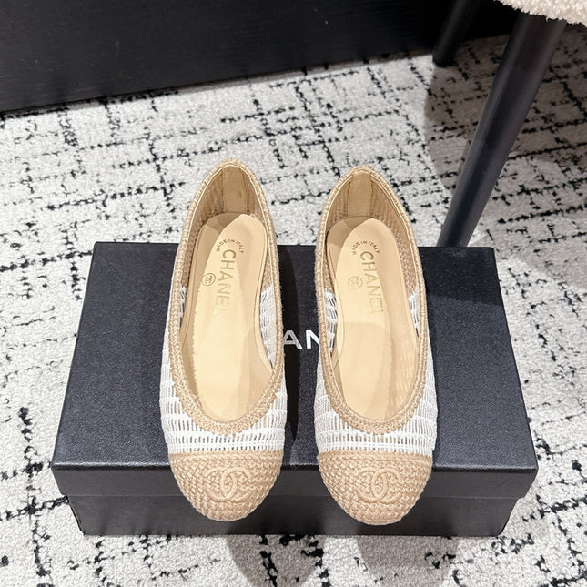 BALLET FLAT 25S IN OFF WHITE AND BEIGE RAFFIA