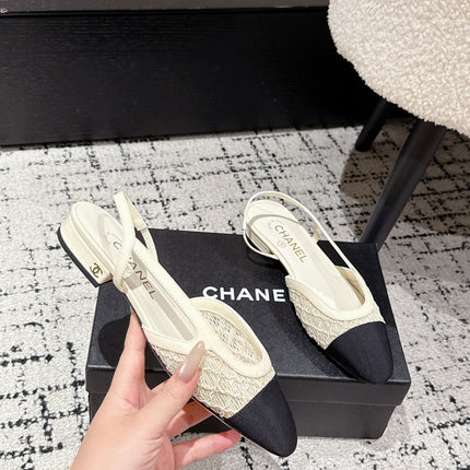 SLINGBACK 25S IN OFF WHITE AND BLACK FABRIC