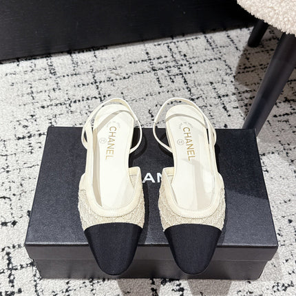 SLINGBACK 25S IN OFF WHITE AND BLACK FABRIC