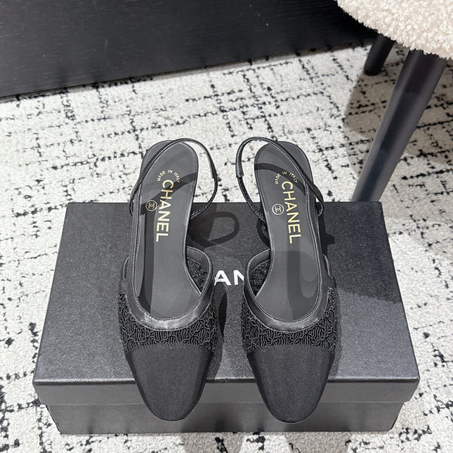 HIGH SLINGBACK 25S IN BLACK FABRIC AND CALFSKIN