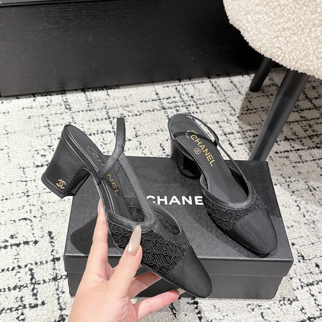 HIGH SLINGBACK 25S IN BLACK FABRIC AND CALFSKIN