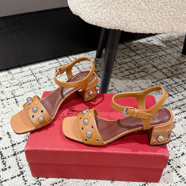 VLTN STUDDED BLOCK HEEL SANDALS 25S 60 MM IN BROWN LAMBSKIN