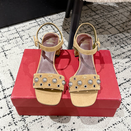 VLTN STUDDED BLOCK HEEL SANDALS 25S 60 MM IN LIGHT BROWN SUEDE
