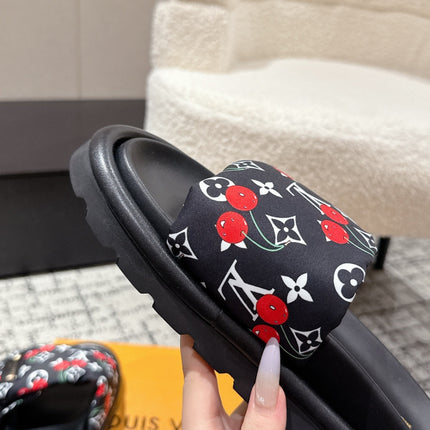 LV MIAMI-STYLE SANDALS 25S IN BLACK FABRIC AND CALFSKIN