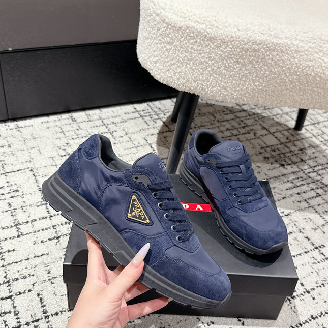 PRADA 25S MEN SNEAKERS LOGO IN NAVY BLUE NUBUCK AND CANVAS
