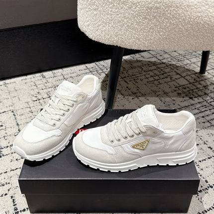 PRADA 25S MEN SNEAKERS LOGO IN WHITE NUBUCK AND CANVAS